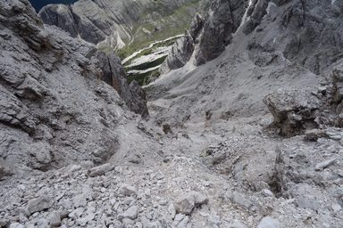 Sullo sfondo Val Popena Alta