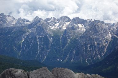 Nel centro: Meduce di Fuori e Meduce di Dentro, tutto a destra: Val del Fogo