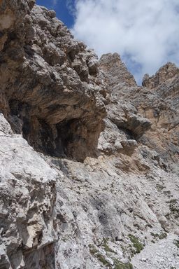 La discesa, manca poco per rientrare nel canalone (Val delle Baracche - Forcella le Bance)