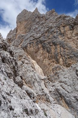 La discesa, manca poco per rientrare nel canalone (Val delle Baracche - Forcella le Bance)