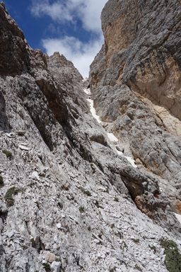 Il canalone Sud della Forcella le Bance 2630