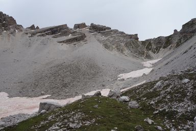 Valun Gran. A destra Forcella Banc dal Se