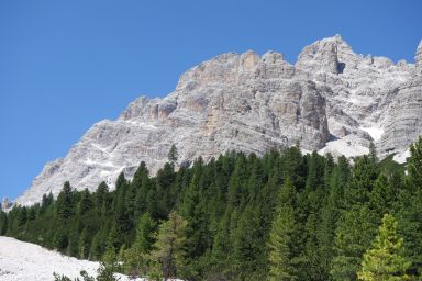 Piz Popena (a destra Punta Michele?)