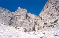 Cima del Duran, sulla via normale poco sotto dove il canalone si restringe a mo' di corridoio