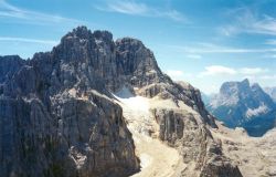Sorapiss (Pelmo in lontanazza) dalla Cima Cesta